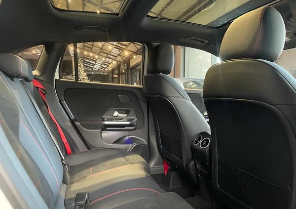 Mercedes-Benz GLA cena 299000 przebieg: 5, rok produkcji 2023 z Szczekociny małe 67